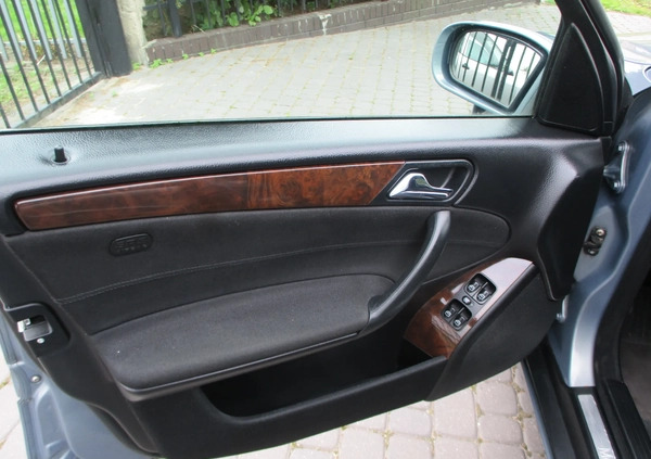 Mercedes-Benz Klasa C cena 13900 przebieg: 269435, rok produkcji 2006 z Sierpc małe 67